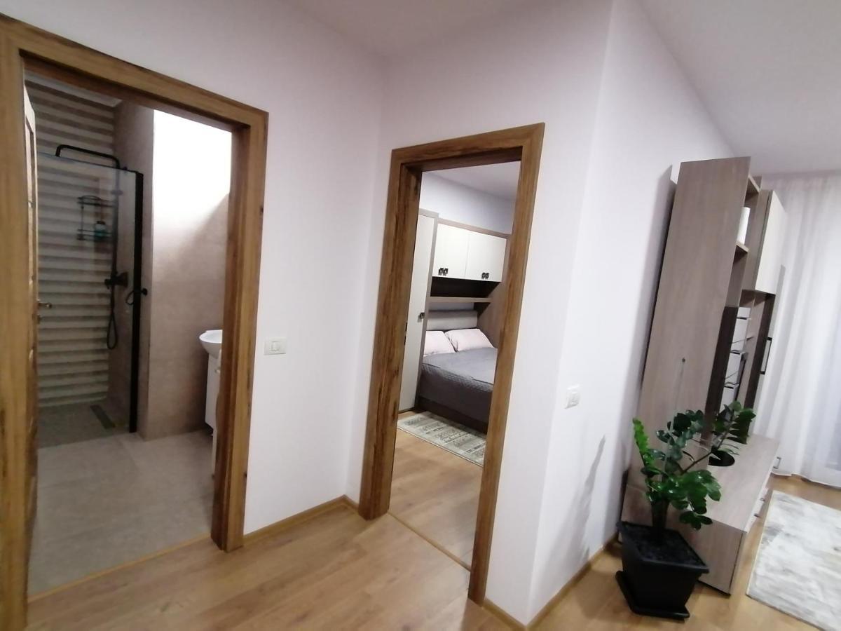 Apartman Sarah Apartamento Oradea Exterior foto