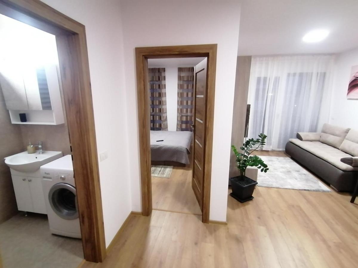 Apartman Sarah Apartamento Oradea Exterior foto